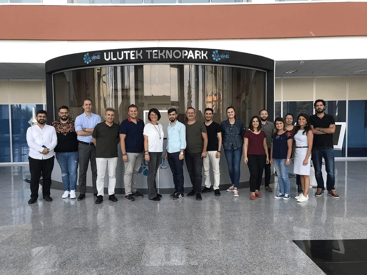 Yöneticilik ve Liderlik Eğitimi