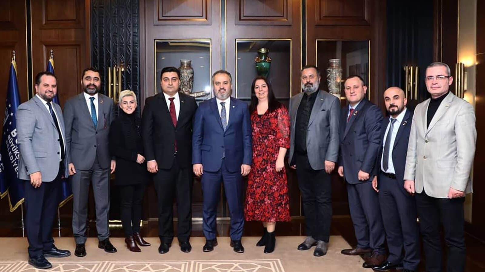 TRKTYD Derneği ile Bursa Büyükşehir Belediye Başkanı Sn. Alinur Aktaş’ı makamında ziyaret ettik